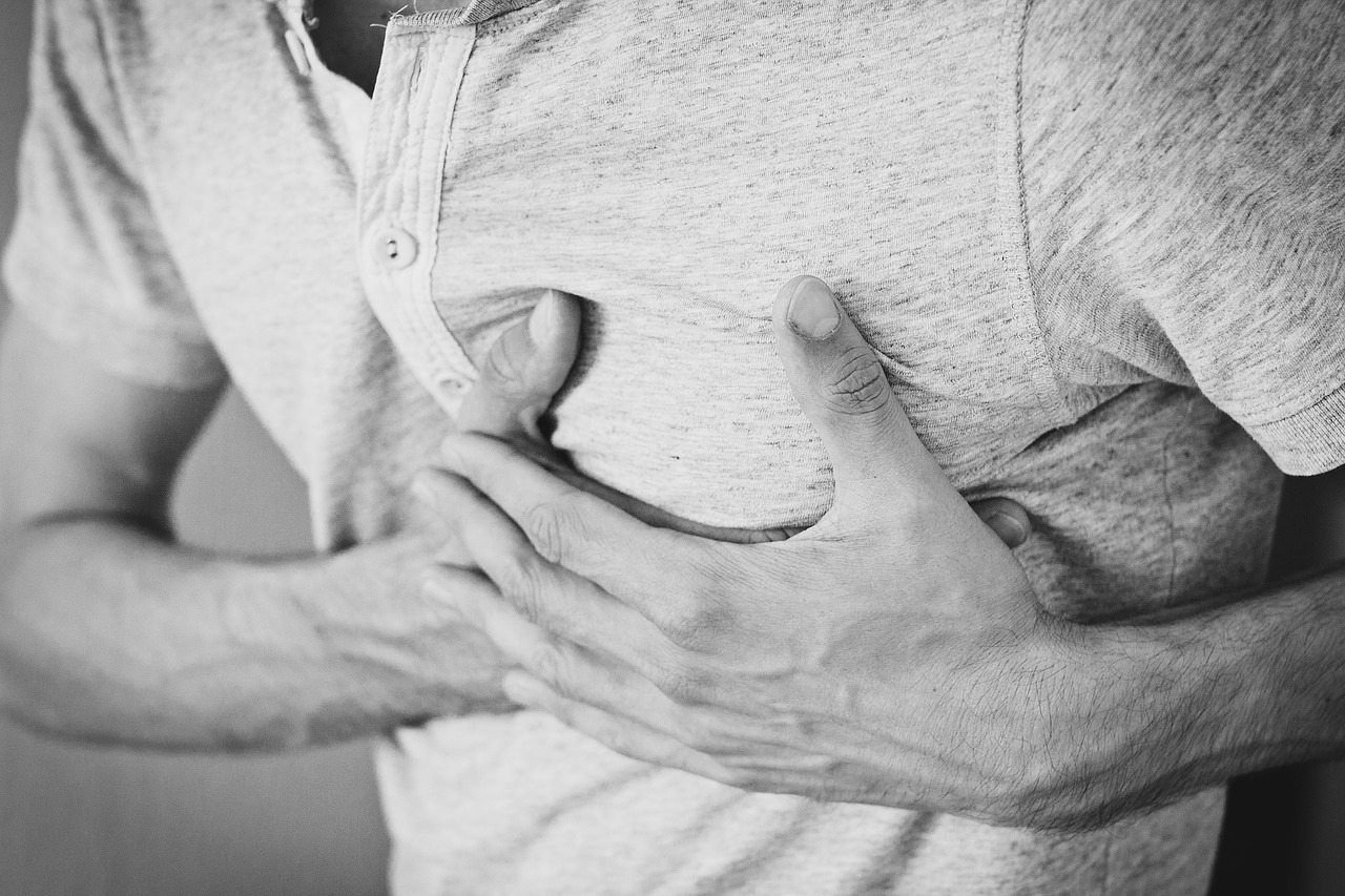 Могут ли одышка и боль в груди быть симптомами инфраркта?
